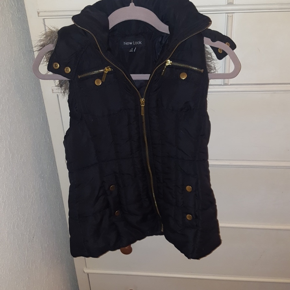 EUC Women's Black Hooded Puffer Vest